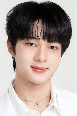 NuNew Chawarin Perdpiriyawong